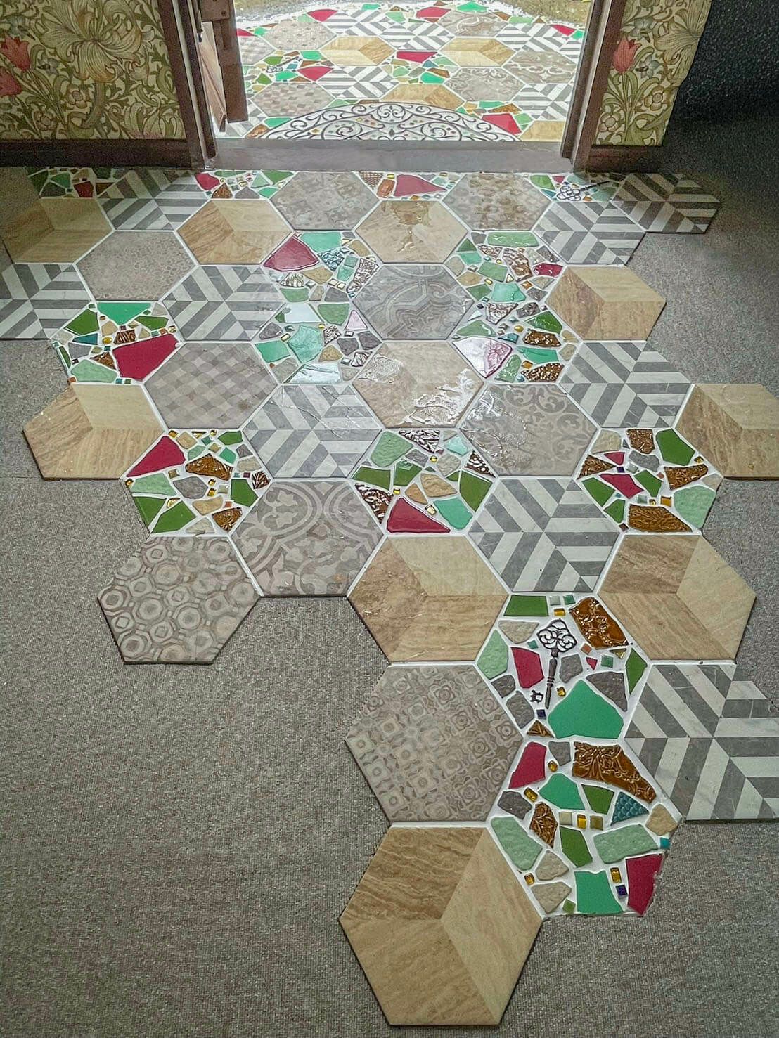 施工例（本品ではないタイルも含まれます）