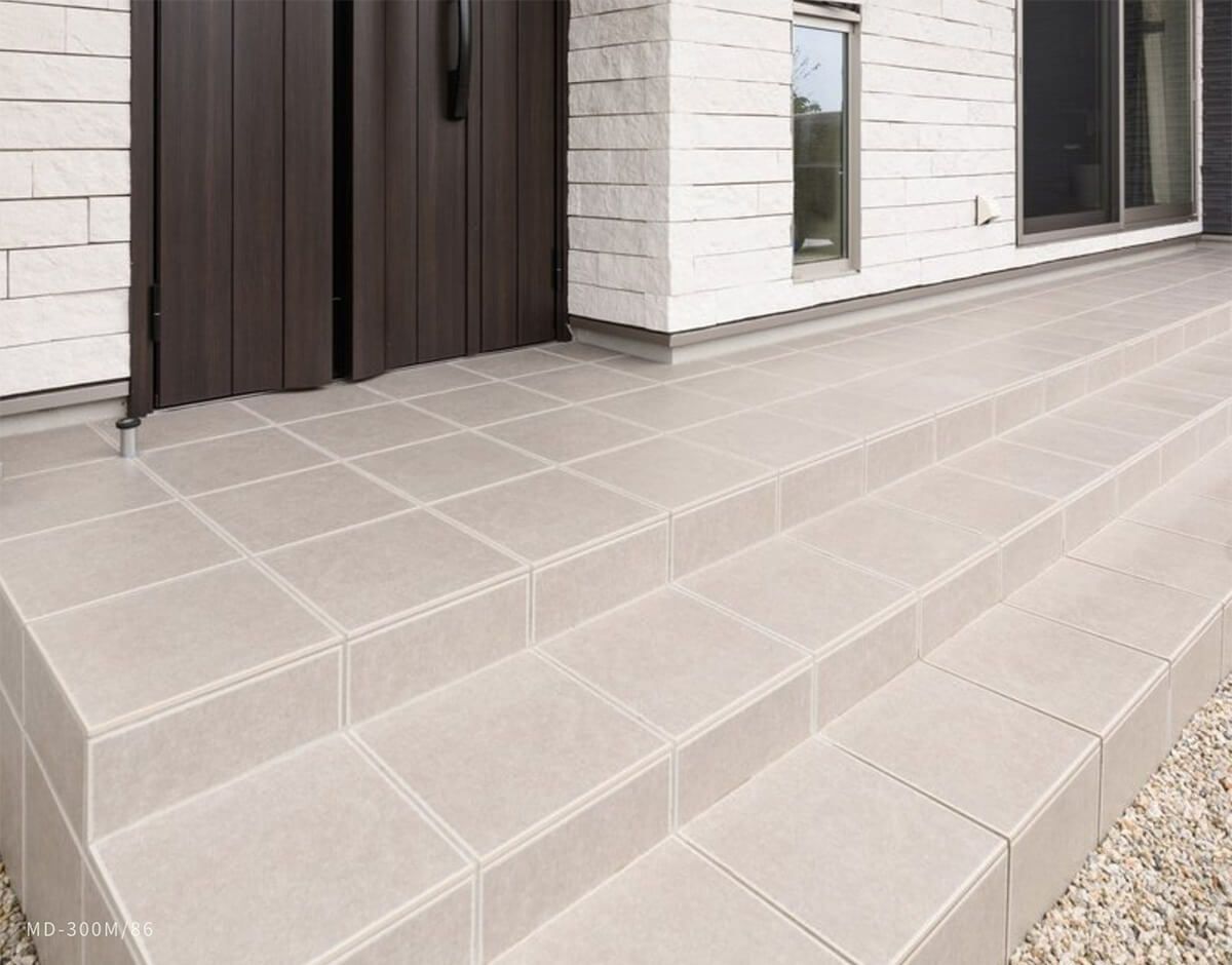 MD-300M/86　内床には（マット）、外床には（グリップ）をご利用ください。