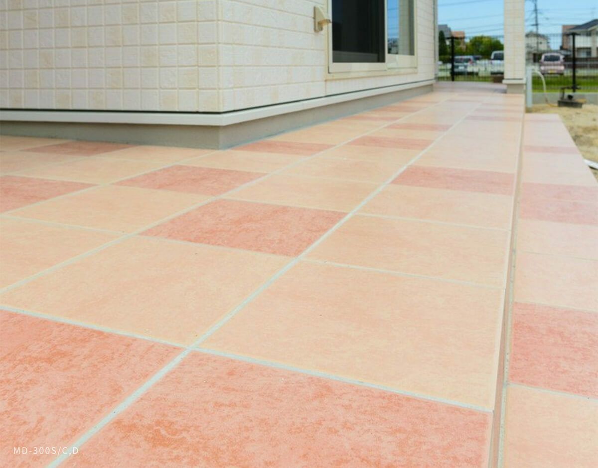 MD-300S/C.D　内床には（マット）、外床には（グリップ）をご利用ください。